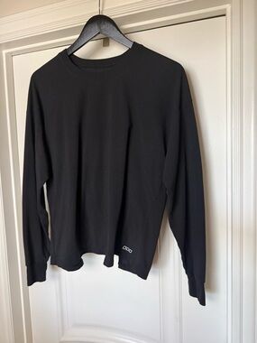Lorna Jane Black Long-Sleeve Crewneck Shirt